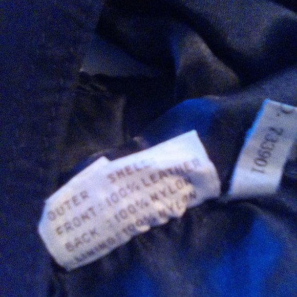 Bermans Ladies Black Leather Vest... - Picture 2 of 7